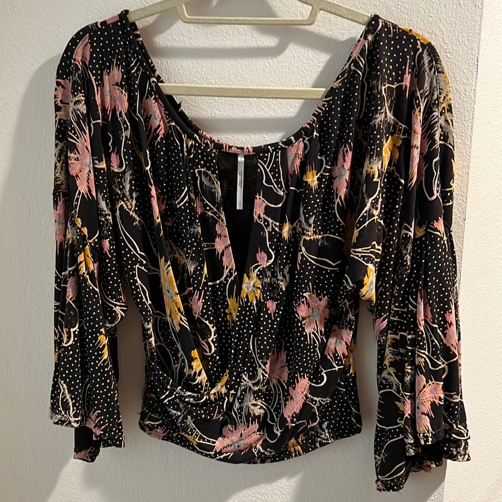 Free people flowy size small blouse